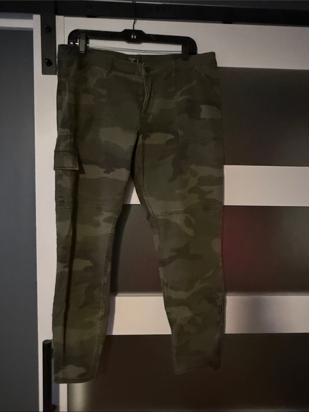Abercrombie & Fitch Olive Camo Skinny Cargo Jumpsuit Pants